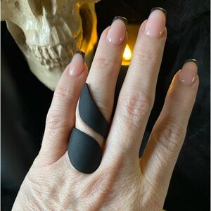 New women’s beautiful statement cocktail black ring adjustable